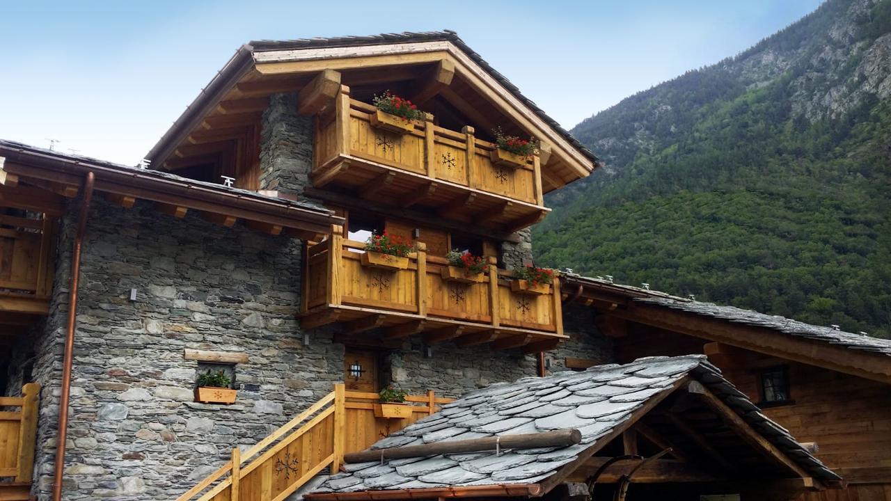 Bed & Breakfast Anisor - Parblanc ลาซัลเล ภายนอก รูปภาพ