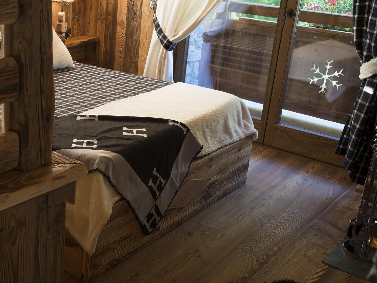 Bed & Breakfast Anisor - Parblanc ลาซัลเล ภายนอก รูปภาพ