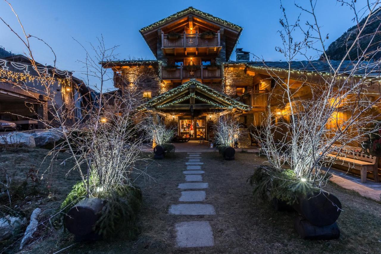 Bed & Breakfast Anisor - Parblanc ลาซัลเล ภายนอก รูปภาพ